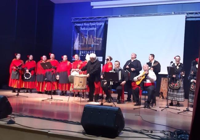 Durante la actuación valverdeña