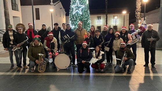 La Banda de Música reparte ilusión por las calles valverdeñas