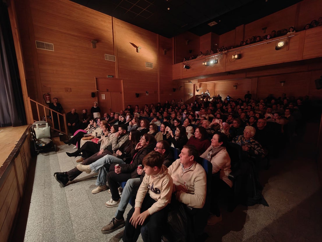 Representación teatral navideña