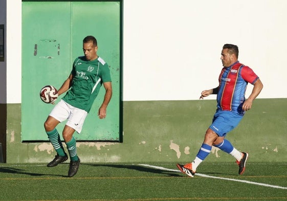 Javi Morales metió dos goles