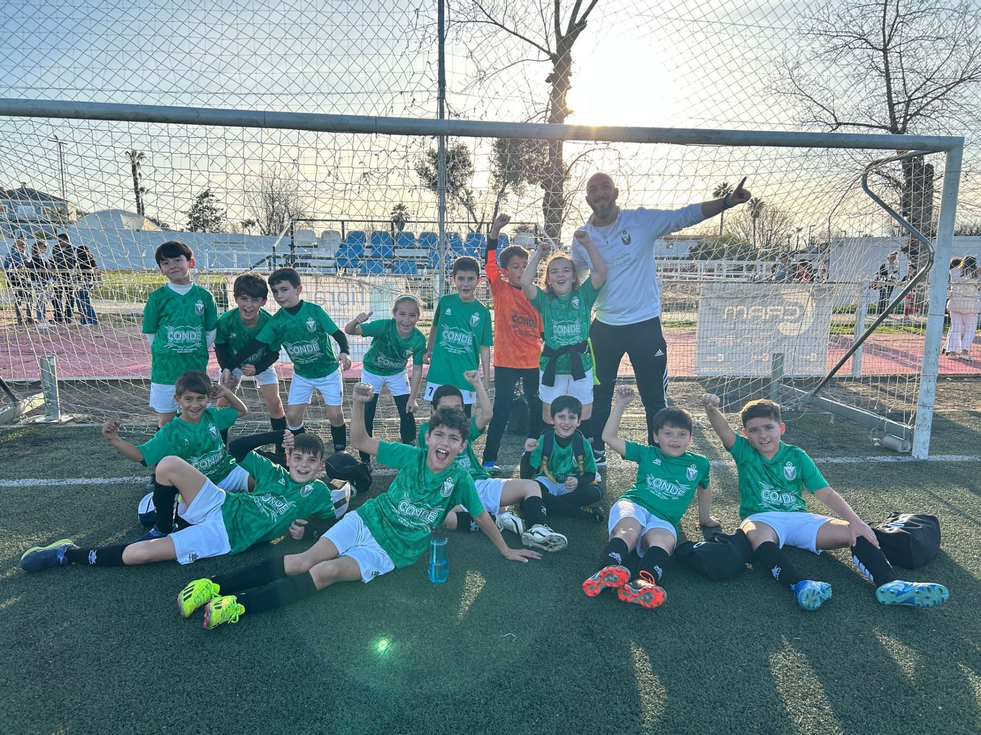 Celebración de los benjamines tras la victoria