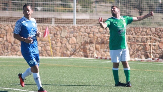 Los Veteranos frenan al líder con un gol de Aitor en el último minuto