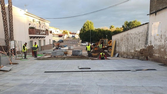 Avanzan a buen ritmo las obras en la plaza de las Piletas