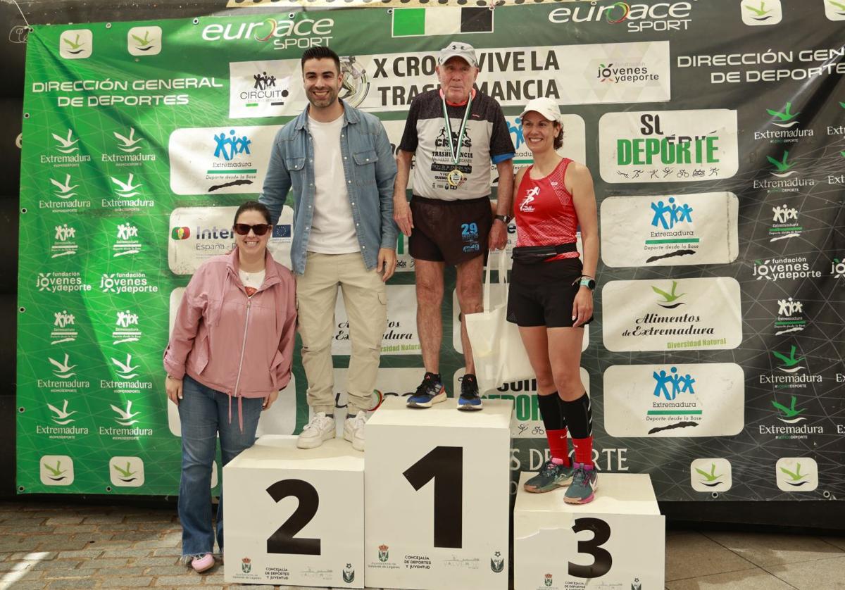 Con más de ochenta años, Antonio Estepa volvió a finalizar la prueba