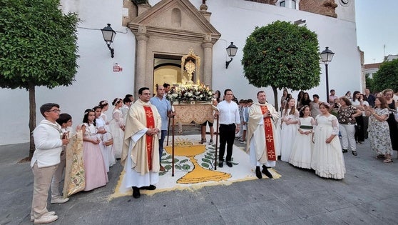 Valverde celebra con devoción la festividad del Corpus Christi