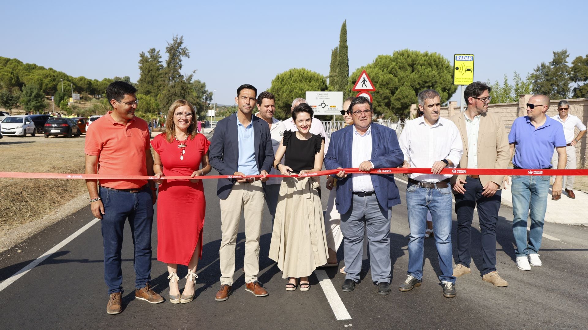 Inauguración de la Carretera BA-006