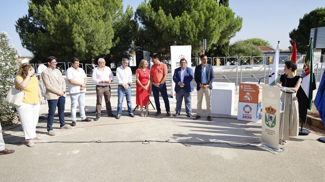 Inauguración de la Carretera BA-006