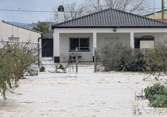 Desbordamiento en marzo del río Ortigas en Medellín, una de las localidades que se integrará en la red