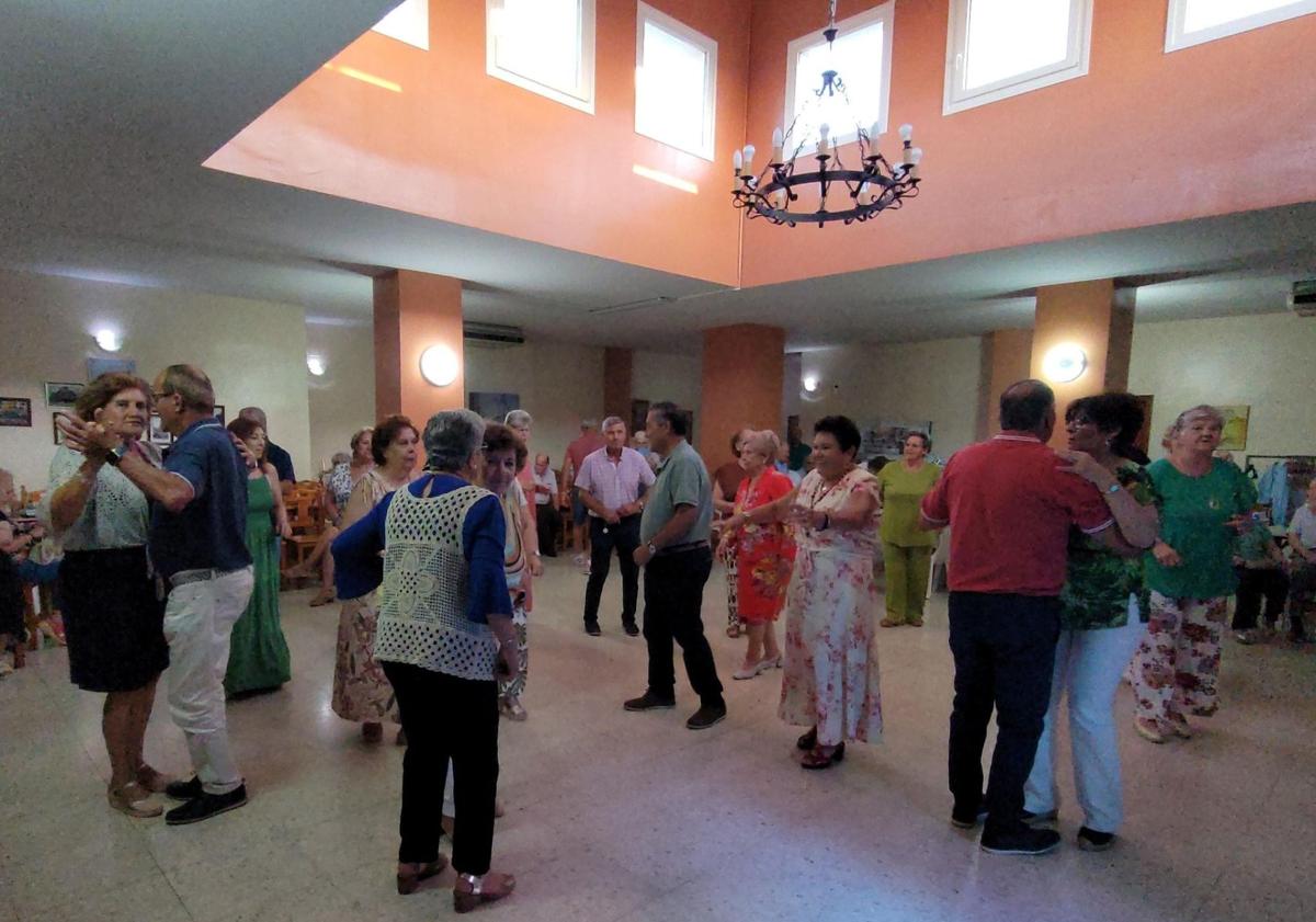 Imagen principal - Durante la clausura