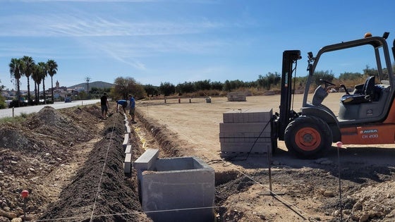 Continúan las obras para construir el parking de autocaravanas