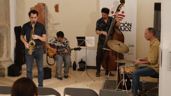 El Convento se llena con el Jazz de Fernando Barrios y su Monk-ing Around