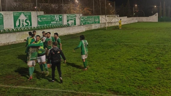 El Racing lucha contra todo y todos, pero cae en los cuartos de final