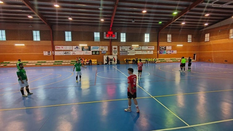 La EMD Futsal hace sudar al líder
