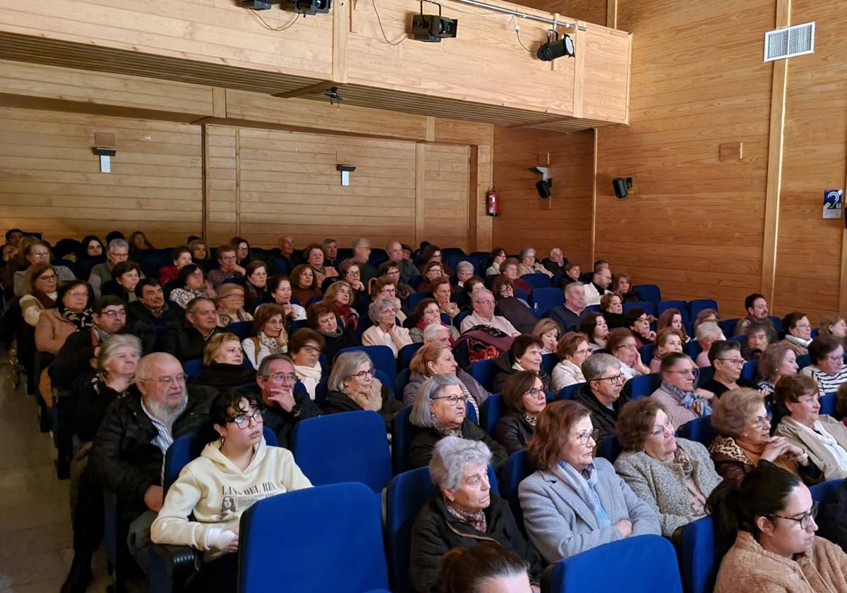 Imagen principal - Imágenes de la representación