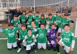 Los benjamines celebran un triunfo