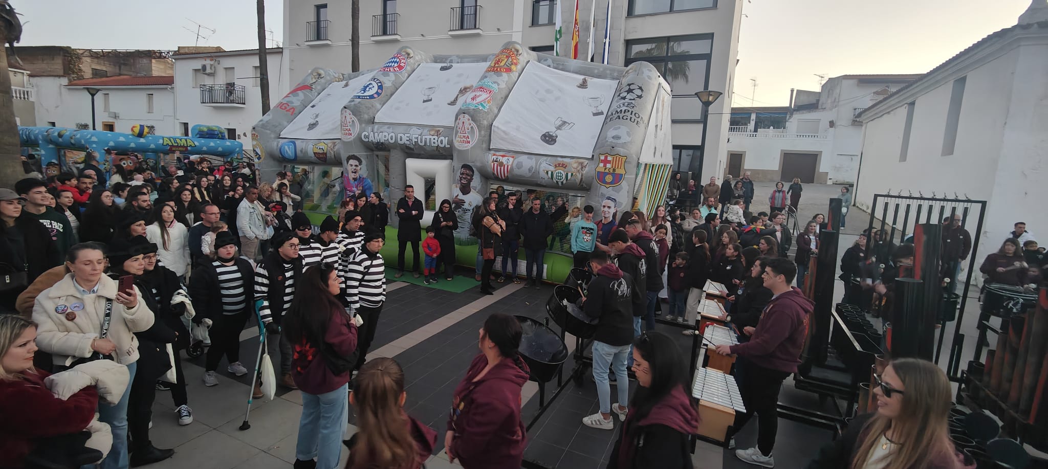 Tamborada de inicio del Carnaval