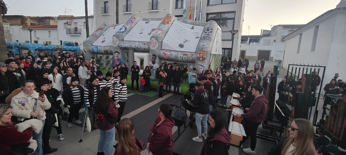 Tamborada de inicio del Carnaval