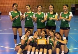 Equipo cadete tras la última victoria de la semana pasada