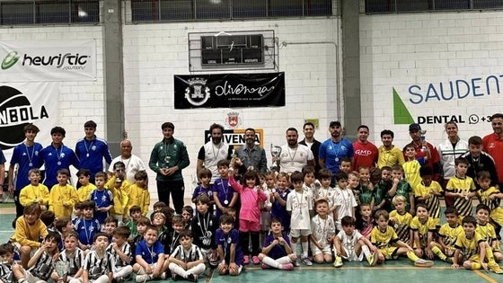 El Torneo Zagalín congrega a numerosos deportistas en torno al fútbol base