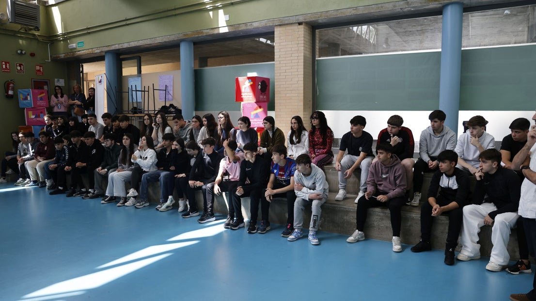 'De Joven a Joven. Equilibrio en movimiento'