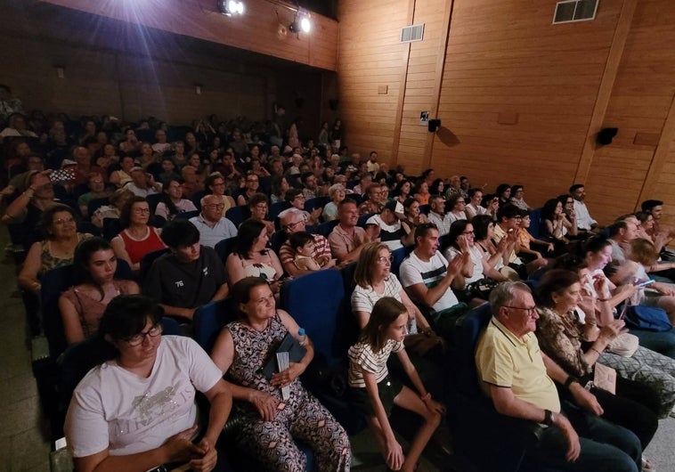 Imagen principal - Durante las representaciones