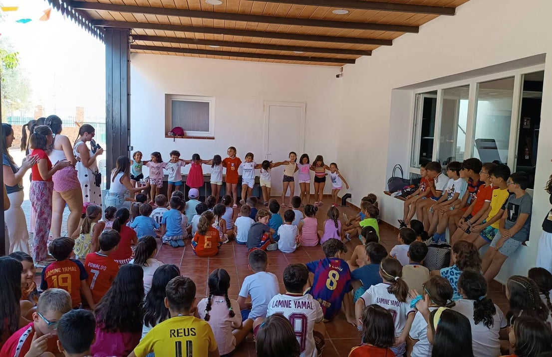 Fiestas en el Campamento de Verano 'La Tribu'