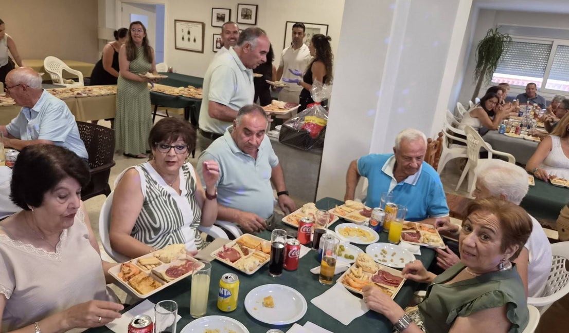 Cena de Convivencia en la Semana del Mayor