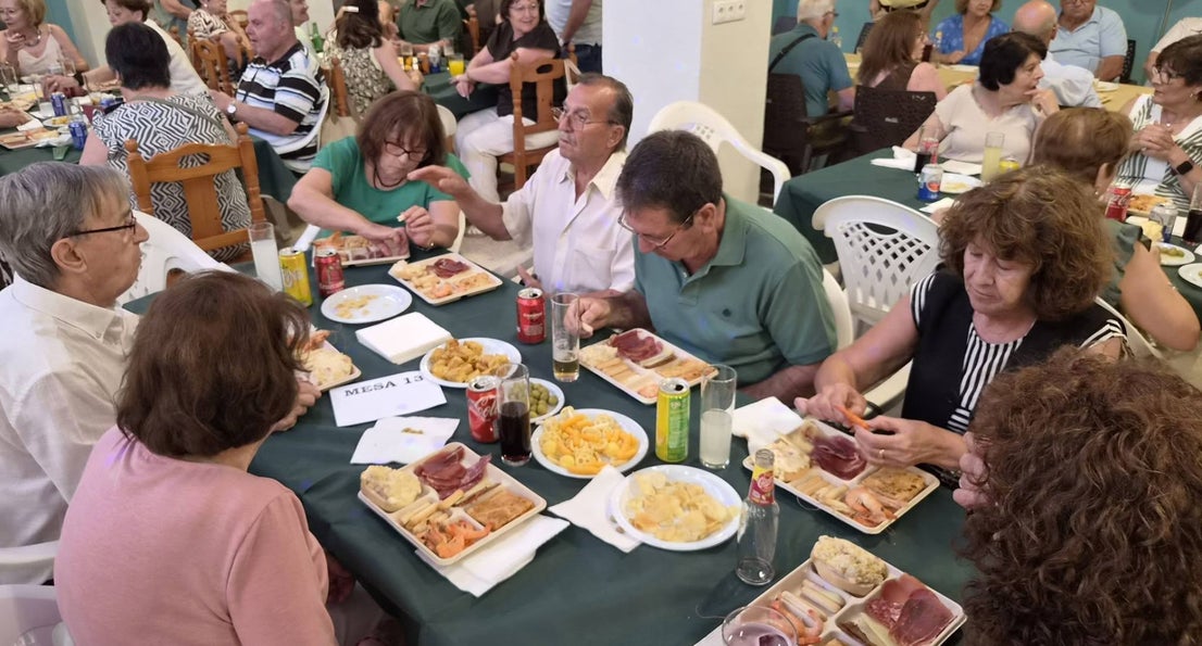 Cena de Convivencia en la Semana del Mayor