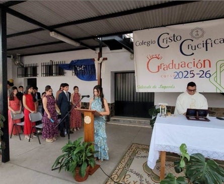 Imagen secundaria 1 - Imágenes del acto