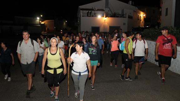 Algunos participantes en la ruta nocturna La Diabla de 2014