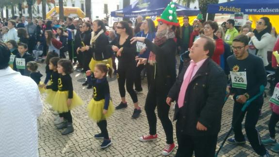 Más de medio millar de personas participan en la V Carrera Solidaria de Aprosuba-14 por la plena inclusión