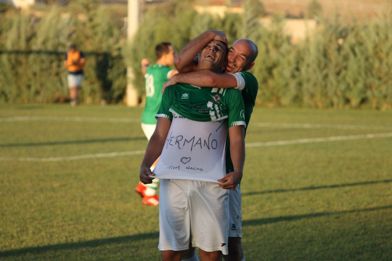 Alegría de los valverdeños tras el tres a dos de Borja