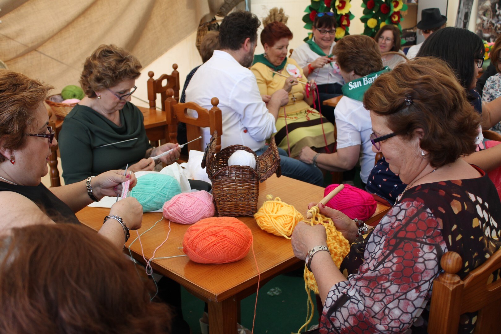 Imagen del primer encuentro de tejer 'Knitting' del año pasado
