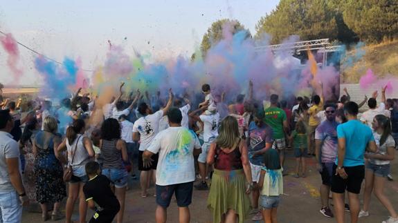 Fiesta Holi en Valverde de Leganés