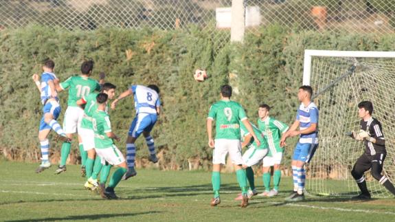 Segundo gol del Arroyo, obra de Alberto Núñez