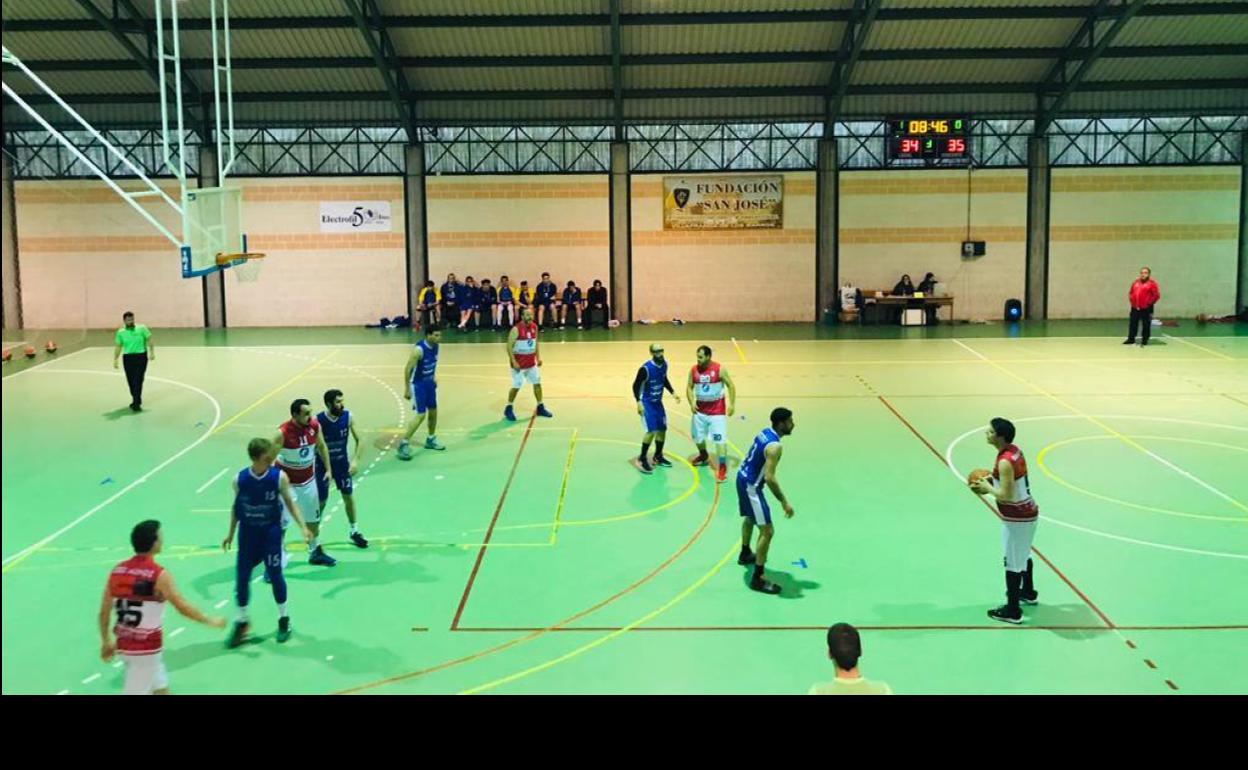 El Campiña Sur de Llerena se lleva una ajustadísima victoria ante Antiguos Alumnos San José