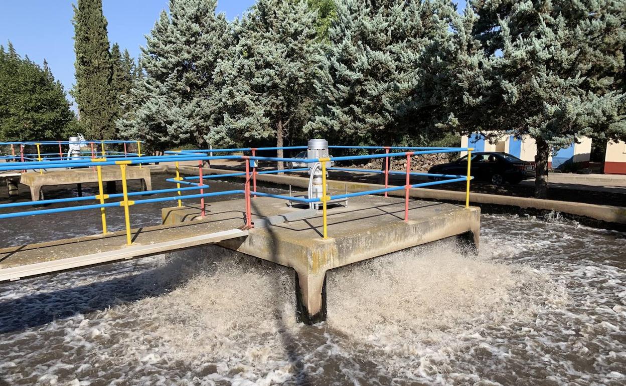 El Ayuntamiento analiza las aguas residuales para la detección precoz de posibles brotes de la Covid-19