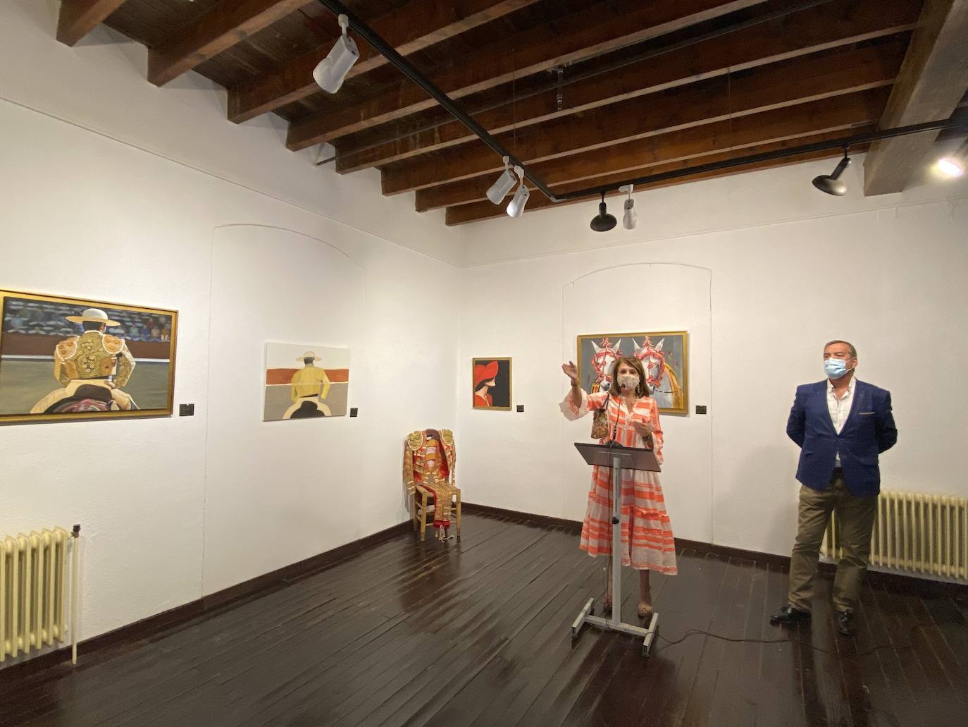 Fotos: Exposición taurina "Tarde de Gloria" de Toña Chachón