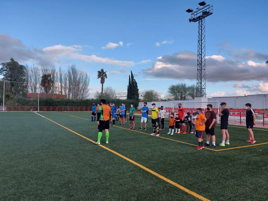 Fotos: Nueva Escuela Deportiva de Rugby en Villafranca de los Barros