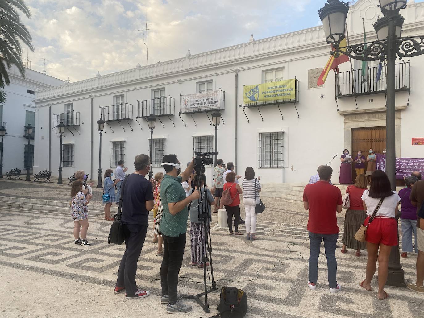 Fotos: Concentración por los asesinatos machista de las niñas de Tenerife
