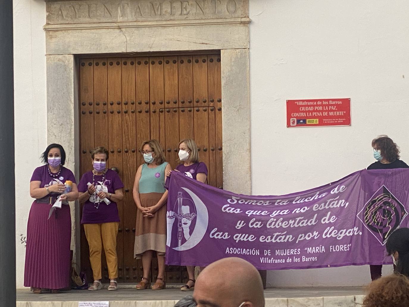 Fotos: Concentración por los asesinatos machista de las niñas de Tenerife