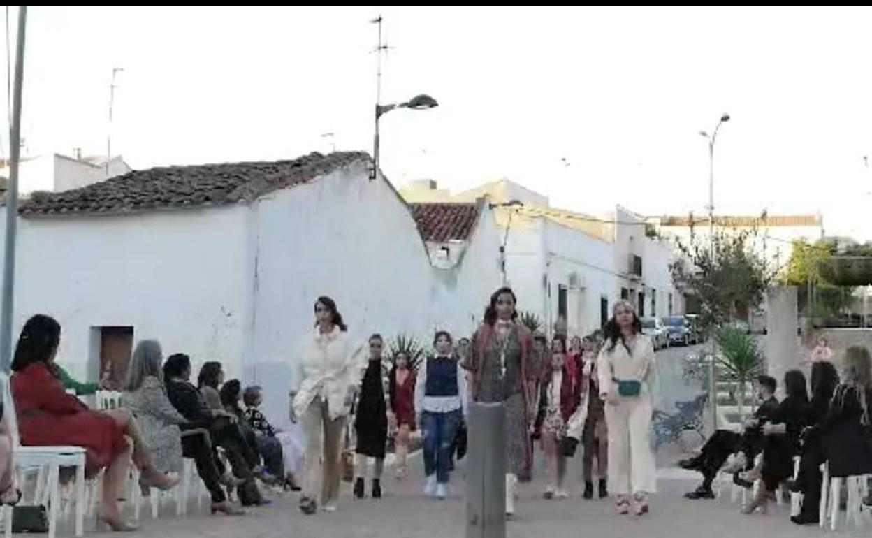 Comercio lanza un vídeo para estimular las ventas en tiendas de moda locales