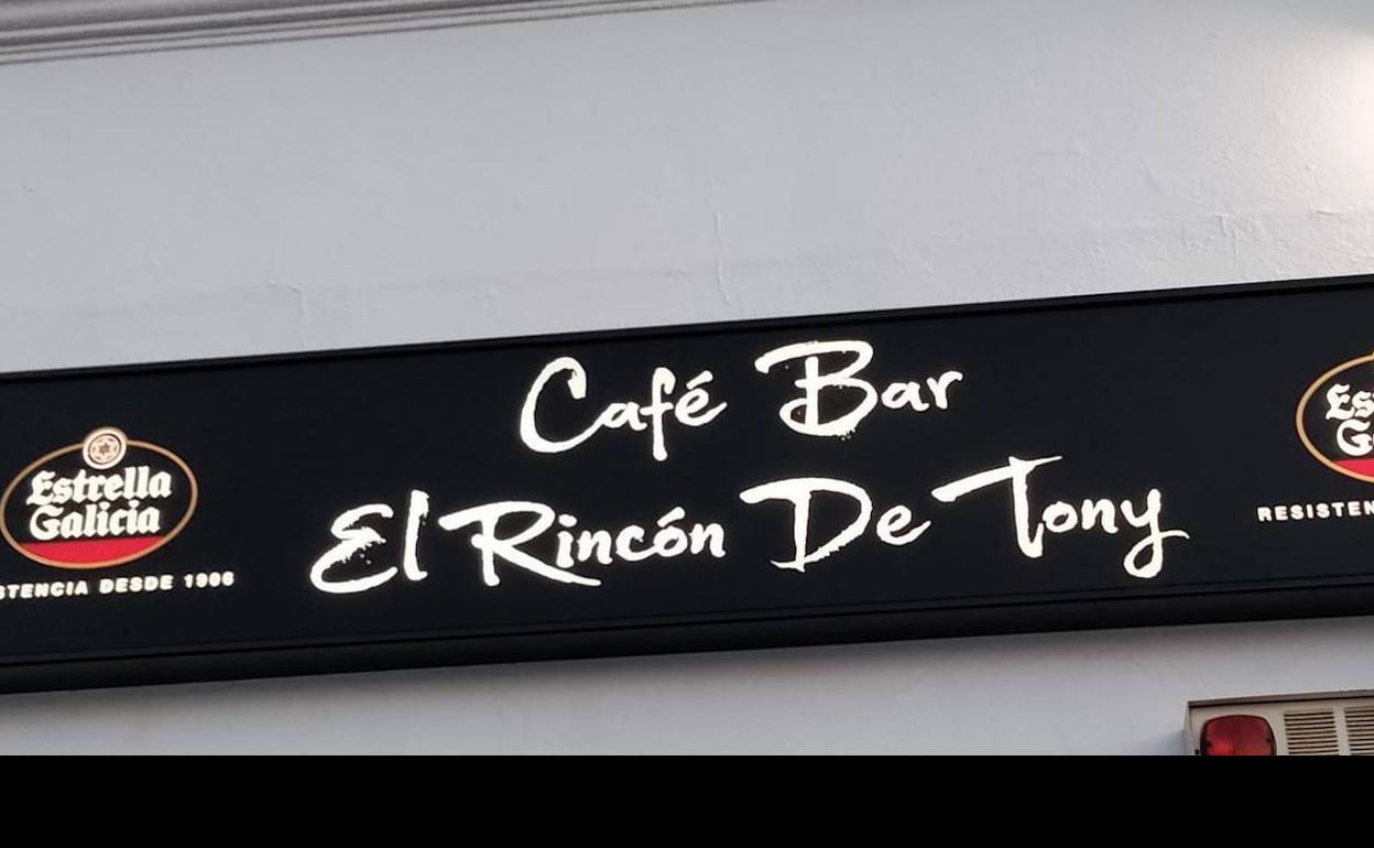 Roban en 'El rincón de Tony' más de 1.000 euros a plena luz del día