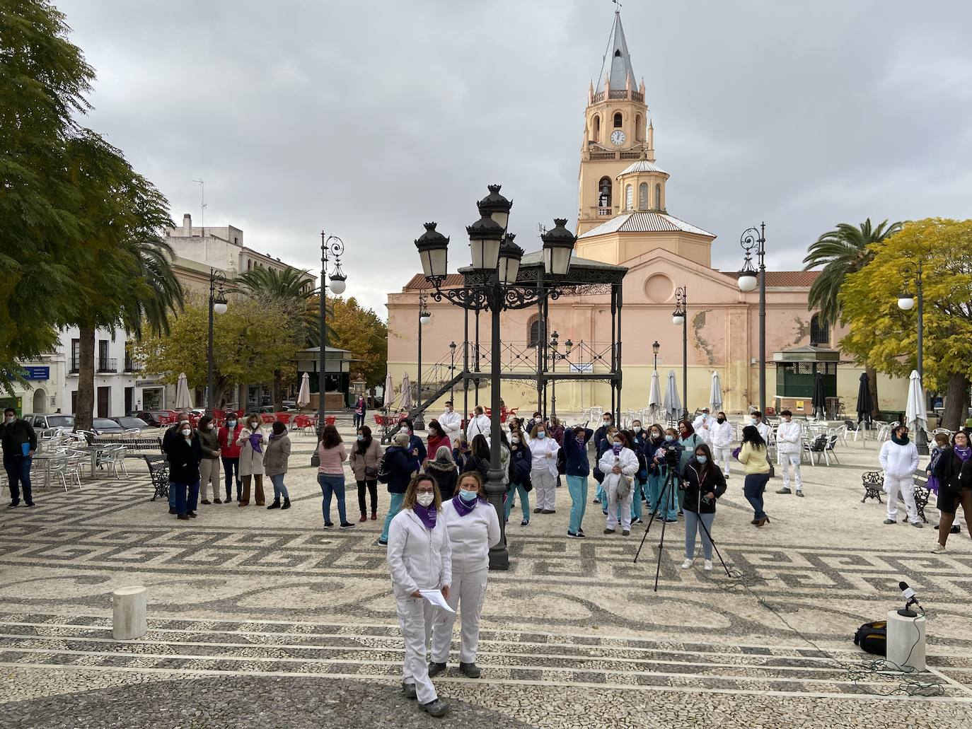 Fotos: Villafranca rechaza la violencia hacia las mujeres