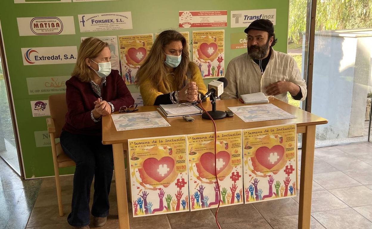 De izquierda a derecha, Bibi López, Merche Pérez y Pedro Fernández 