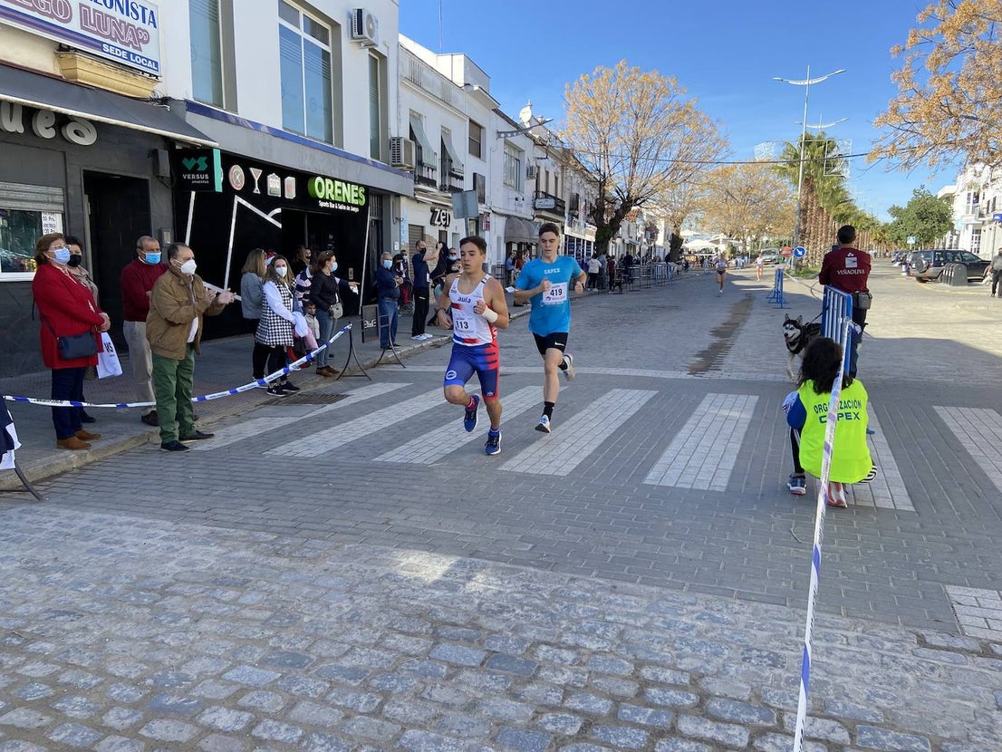 Fotos: Ambiente festivo en el regreso de la San Silvestre