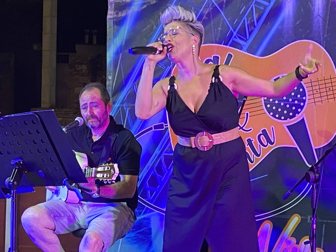 Fotos: Cerca de 600 personas en la cena convivencia del mayor