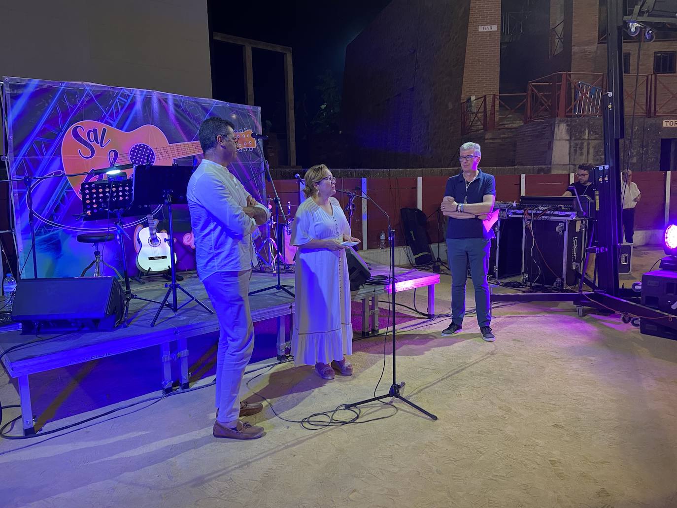 Fotos: Cerca de 600 personas en la cena convivencia del mayor