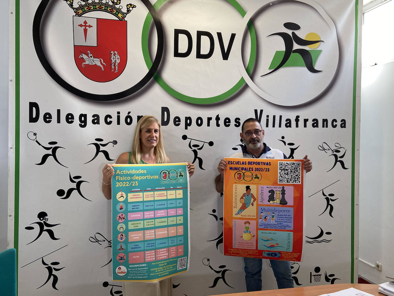 La concejal de Deportes, Isabel Blanco Pinilla y el encargado de las actividades deportivas, Lorenzo Corral