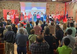 Foto final del acto del PSOE de presentación del programa electoral en Villafranca.